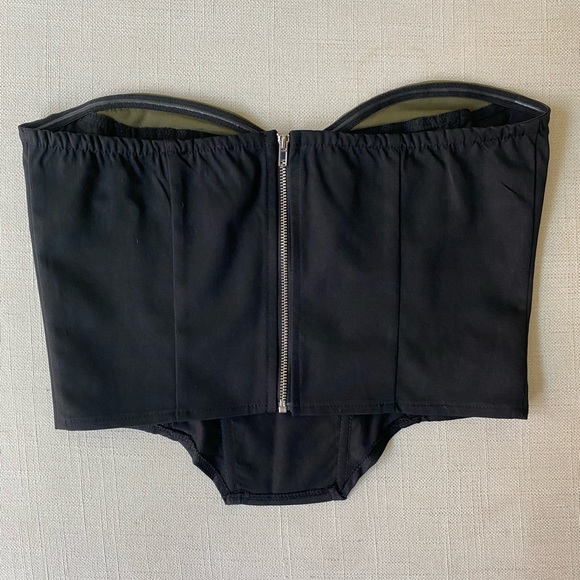 Pretty Little Thing Black Corset - Picture 5 of 5